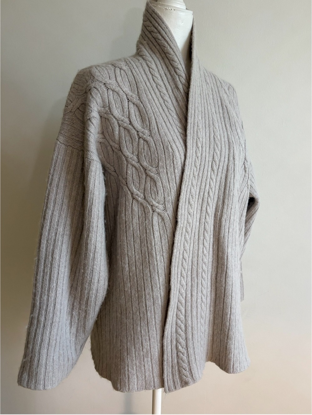 Viti Wool-Blend Open-Front Cable Knit Shawl Cardigan, Light Grey Medium